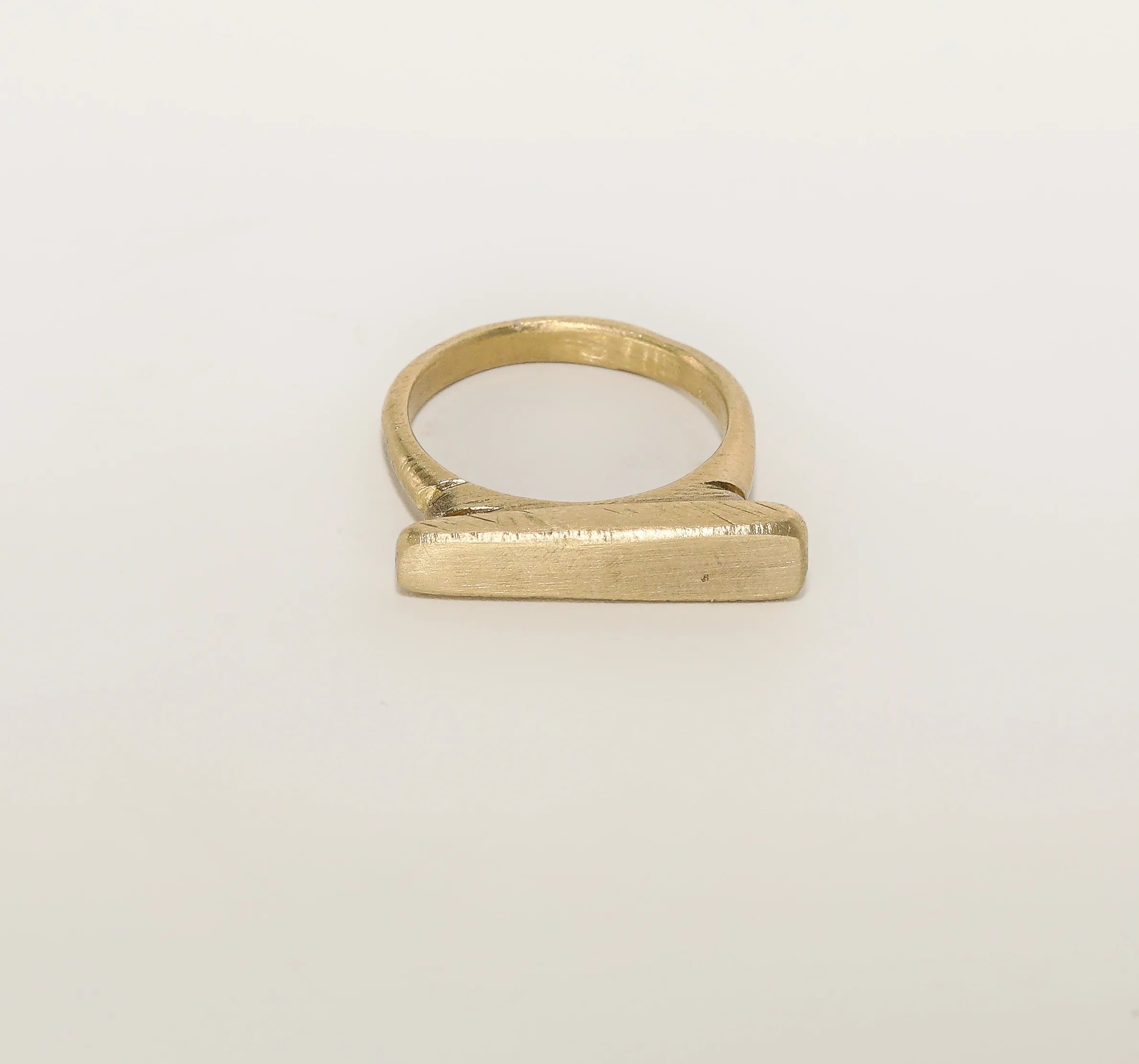 Engravable Row Signet Ring
